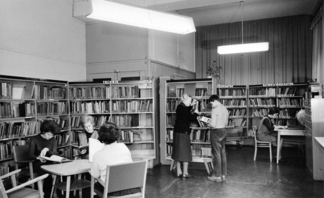 1961 Hauptbibliothek Ausleihbereich c Georg Just